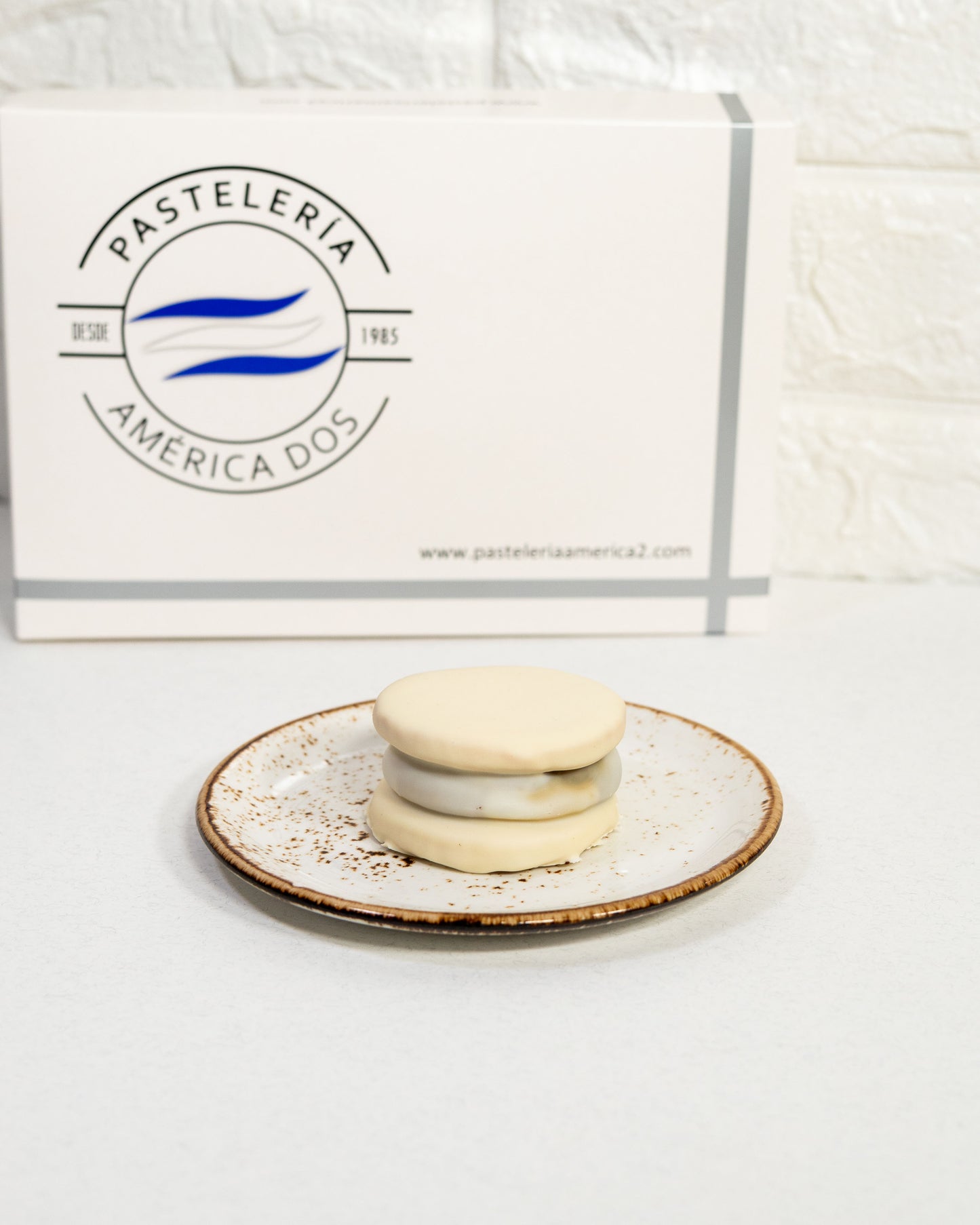 Alfajor de dulce de leche y chocolate blanco (individual)