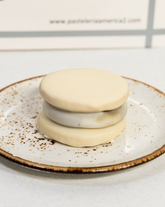 Alfajor de dulce de leche y chocolate blanco (individual)